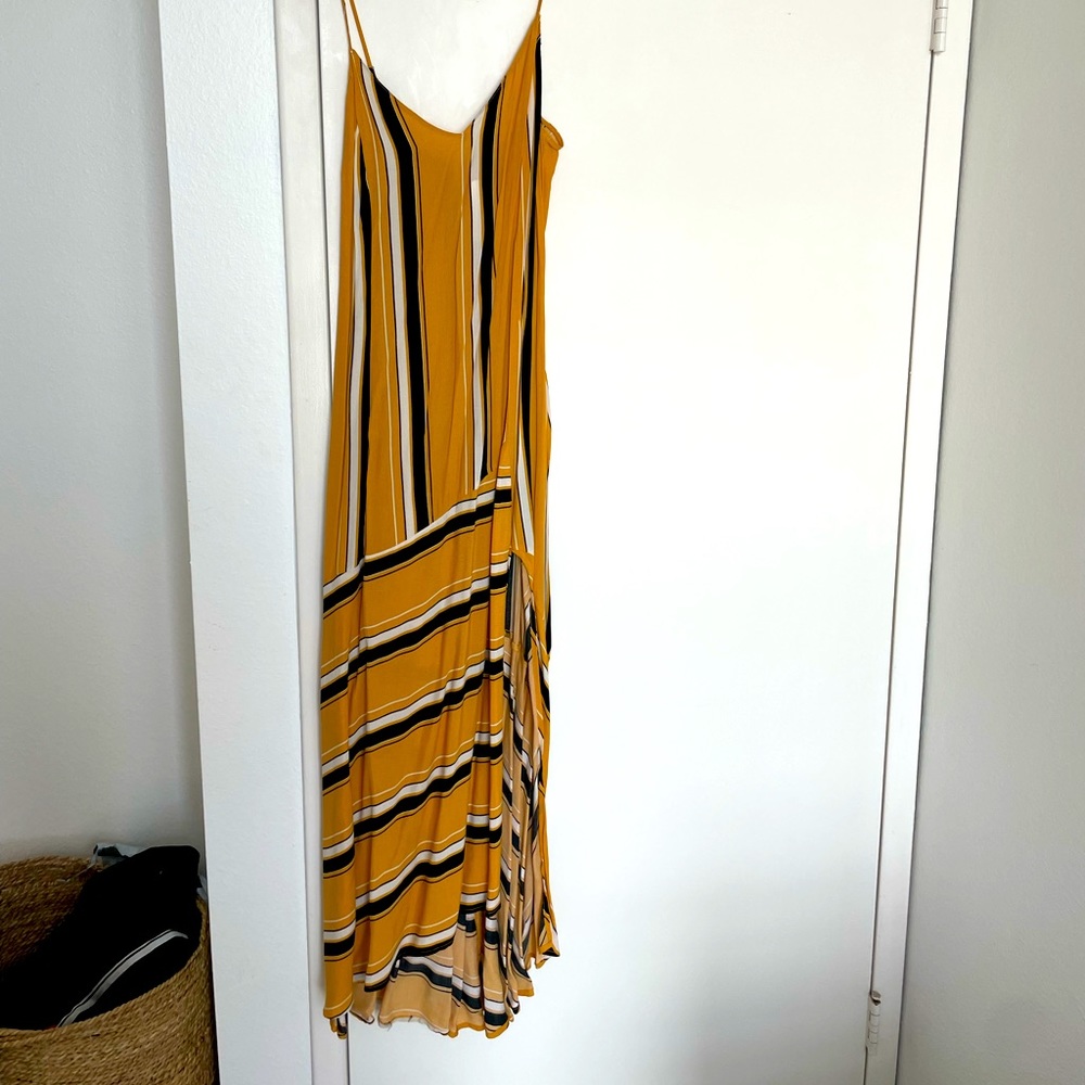 Midi / long stripped spaghetti strap dress